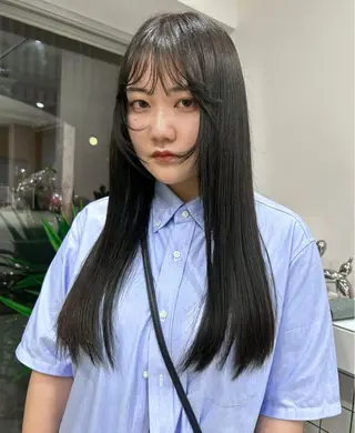 ロング BROUN®所属・江坂カットモデル nacaのヘアスタイル