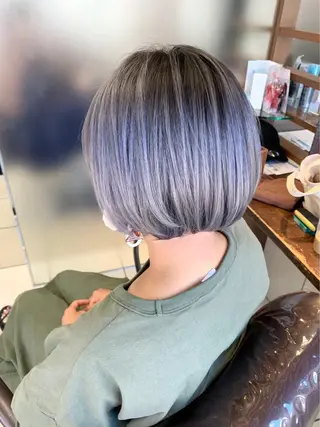 ショート カラー 山口 寛生のヘアスタイル