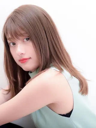 ロング カラー 公式 Ease by amble luxeのヘアスタイル