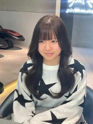 セミロング 韓国ヘア/レイヤー Londエレンのヘアスタイル