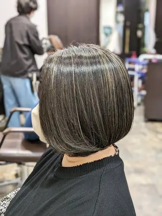 ショート カラー sepiage trois所属・酒井 亜希のヘアスタイル