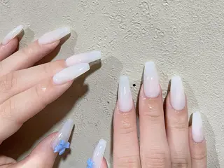 ネイル Rainrain💧 パーツ豊富、やり放題のネイルデザイン