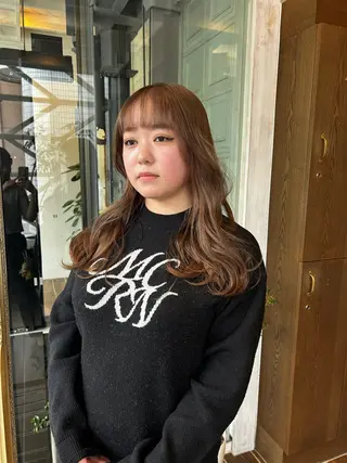 セミロング カラー 西 優衣奈のヘアスタイル