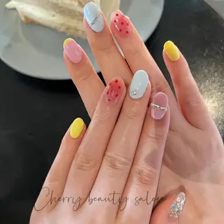 ネイル SAKURA 🍒のネイルデザイン