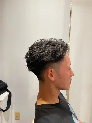 ショート メンズ 椿 大輔のヘアスタイル