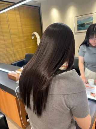 ロング KAREN（ému） 伏見/カットモデルのヘアスタイル