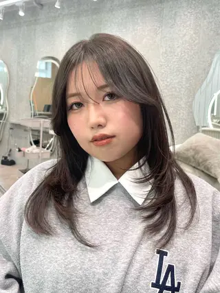 セミロング 大宮🤍縮毛矯正 レイヤー🪽なるのヘアスタイル