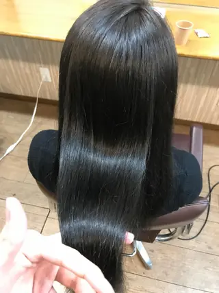 ロング カラー アンダーバーホワイト_WHITE所属・_WHITE芝本 賢吾【天王寺店】のヘアスタイル