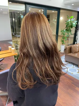 ロング カラー BEAUTRIUM所属・大前斗夢(リクエスト にて予約下さい)のヘアスタイル