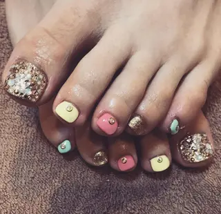 ネイル マルサンカクシカク所属・○△□ 守口市のネイルデザイン