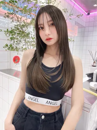 ロング カラー 脱白髪染め/ 髪質改善/ハクのヘアスタイル