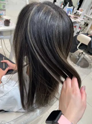 ロング レイヤー×ハイライト 🌷RINA🌷のヘアスタイル