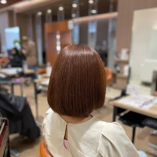 ショート 脱白髪染め白髪ぼかし TERA（寺崎）のヘアスタイル