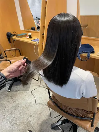 セミロング カラー 《髪質改善✖️オリー ブ🧸》小嶋拓也のヘアスタイル