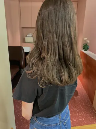 ロング yupi🐈‍⬛ レイヤー/パーマのヘアスタイル