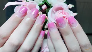 ショート SINCERELY シンシアリー🌈のネイルデザイン