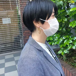 ショート カラー 長井 美佳のヘアスタイル
