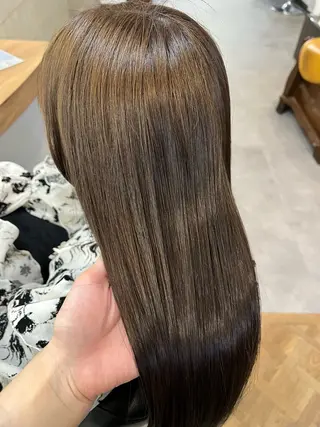 ロング カラー 黒川 綾音のヘアスタイル