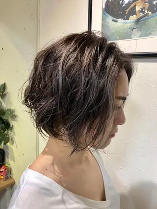 カラー 成田 恭介のヘアスタイル