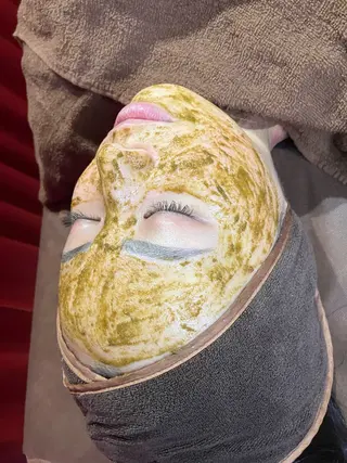 SHAPY HIGH SLIMMING ESTHETIC所属・嚴 キララのエステ・リラクイメージ