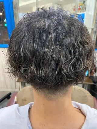 ショート パーマ メンズ カットパーマ✂️ 小坂田玲亜のヘアスタイル