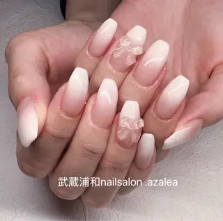 ネイル R inのネイルデザイン