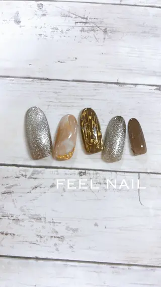 ネイル 秋好 悠のネイルデザイン