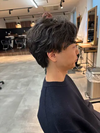 パーマ メンズ フェザーパーマ/韓国 /メンズカット/保立のヘアスタイル