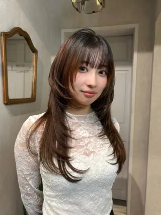 ロング 艶ハイトーン/ 輝保🤍✨のヘアスタイル