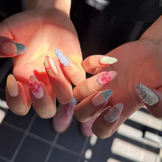 ミディアム 小川 柚香のネイルデザイン