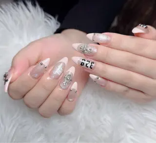 ネイル Lenie Nail Okuboのネイルデザイン
