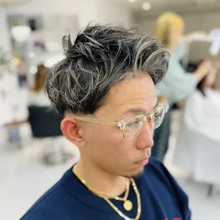 ショート カラー レヴ　草加駅3分🌻 ✂️早朝深夜営業🌱のヘアスタイル