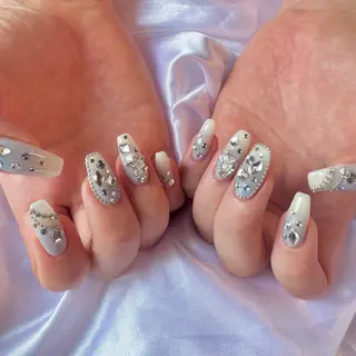 ネイル nail salon e'mu💐のネイルデザイン