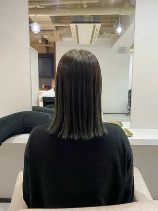 ミディアム カラー ハナダ メイのヘアスタイル