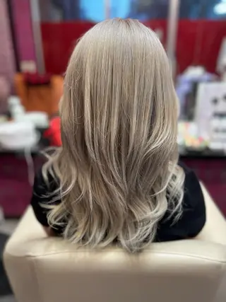 ミディアム カラー 藤川 瑛梨奈のマツエク・マツパデザイン