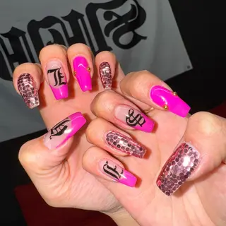 ネイル Beauty Salon amour所属・Seven's / NANAのネイルデザイン