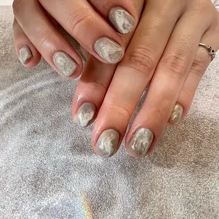 ネイル 《カメレオン》 西田美輝のヘアスタイル