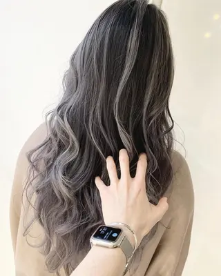 ロング カラー パーマ ヘアアレンジ 【公式】amble luxe池袋東口🩷のヘアスタイル