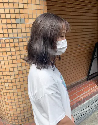 ミディアム カラー 杉村 未来のヘアスタイル