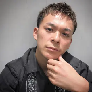 ショート カラー パーマ メンズ 平内 賢人のヘアスタイル