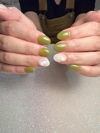 カラー ネイル You&Me Yukiのネイルデザイン