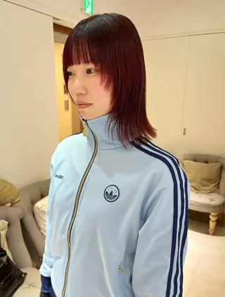 ミディアム カラー 齋藤 咲のヘアスタイル