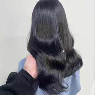 カラー 🪞【公式】表参道 🪞knot🪞のヘアスタイル