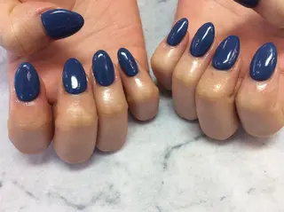 ネイル ネイルリボン 受付スタッフのネイルデザイン