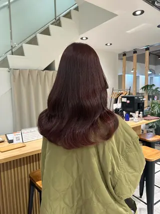 セミロング カラー レイヤー/顔まわり カット/地毛風カラーのヘアスタイル