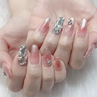 ネイル Mio ⛱のネイルデザイン