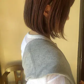 ショート カラー 吉川 愛美李のヘアスタイル