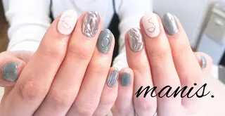 ネイル manis .のネイルデザイン