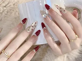 ネイル 西岡 真由美のネイルデザイン