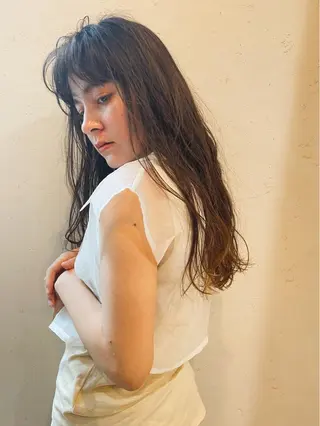 セミロング 🌹ハッシュカット、 レイヤー韓国ヘア🌹のヘアスタイル